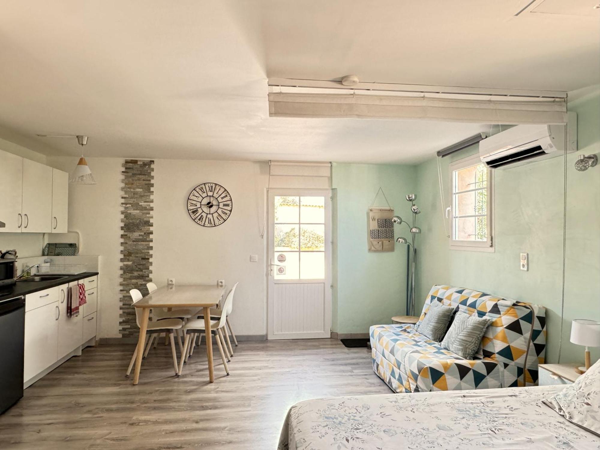 2 Hebergements - 10 Couchages - Parking, Piscine, Jacuzzi - Convivialite Roquebrune-sur Argens Esterno foto